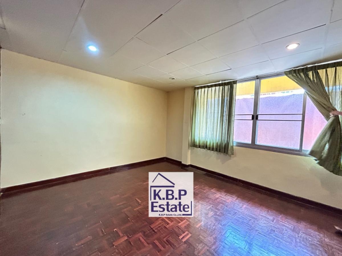 ขายทาวน์โฮมคลองเตย กล้วยน้ำไท : ขายตึกแถว ทำเลพระราม4 ใกล้สวนเพลินมาเก็ต 230เมตร