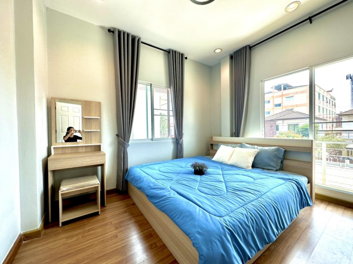 ให้เช่าบ้านลาดกระบัง สุวรรณภูมิ : Owner post - ลดราคา 28,000 บาท ต่อรองได้, รับนายหน้า, รับระยะสั้น, บ้านเดี่ยว รีโนเวทใหม่ทั้งหลัง ใกล้สนามบินสุวรรณภูมิ เส้นถนนต่อจากกรุงเทพกรีฑา