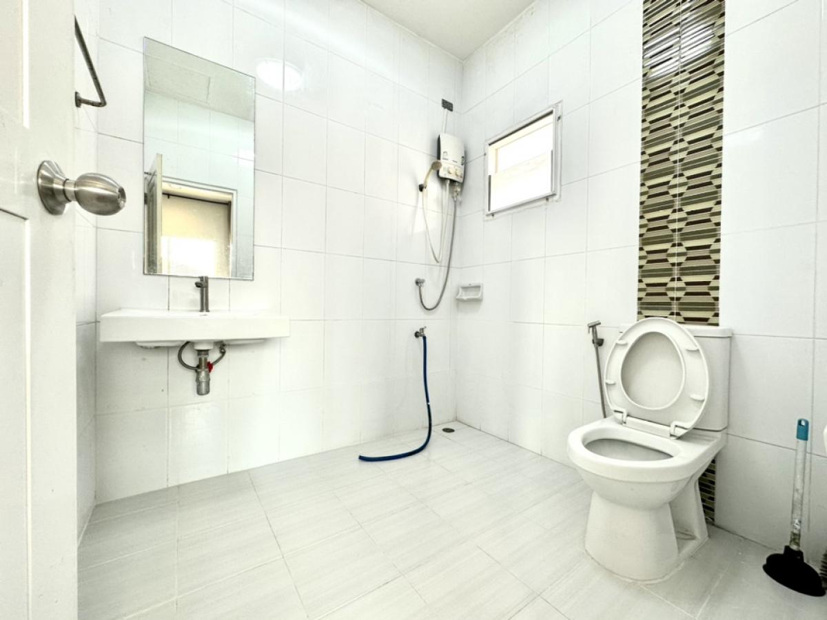 ให้เช่าบ้านลาดกระบัง สุวรรณภูมิ : Owner post - ลดราคา 28,000 บาท ต่อรองได้, รับนายหน้า, รับระยะสั้น, บ้านเดี่ยว รีโนเวทใหม่ทั้งหลัง ใกล้สนามบินสุวรรณภูมิ เส้นถนนต่อจากกรุงเทพกรีฑา