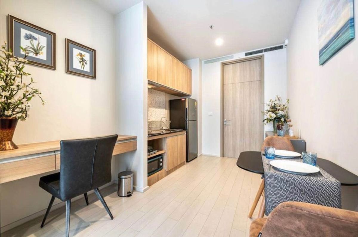 For RentCondoWitthayu, Chidlom, Langsuan, Ploenchit : ✨Noble Pleonchit✨ Luxury 1B 1B size 43, City view,Fully furnished, Very good conditioned Rent 38,000 THB/month‼️ (Fern 081-5965196)