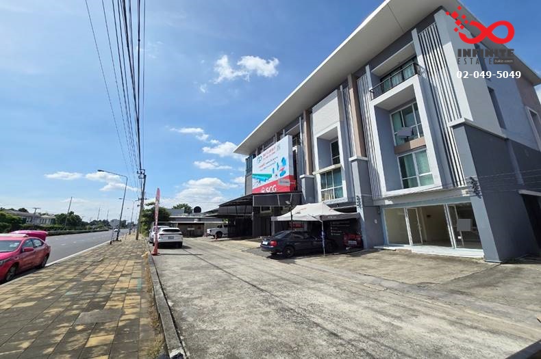 For SaleShop HouseKaset Nawamin,Ladplakao : For sale and rent, 4-storey commercial building, 29.5 square wah, Khan Na Yao District, Prasert Manukit Road
