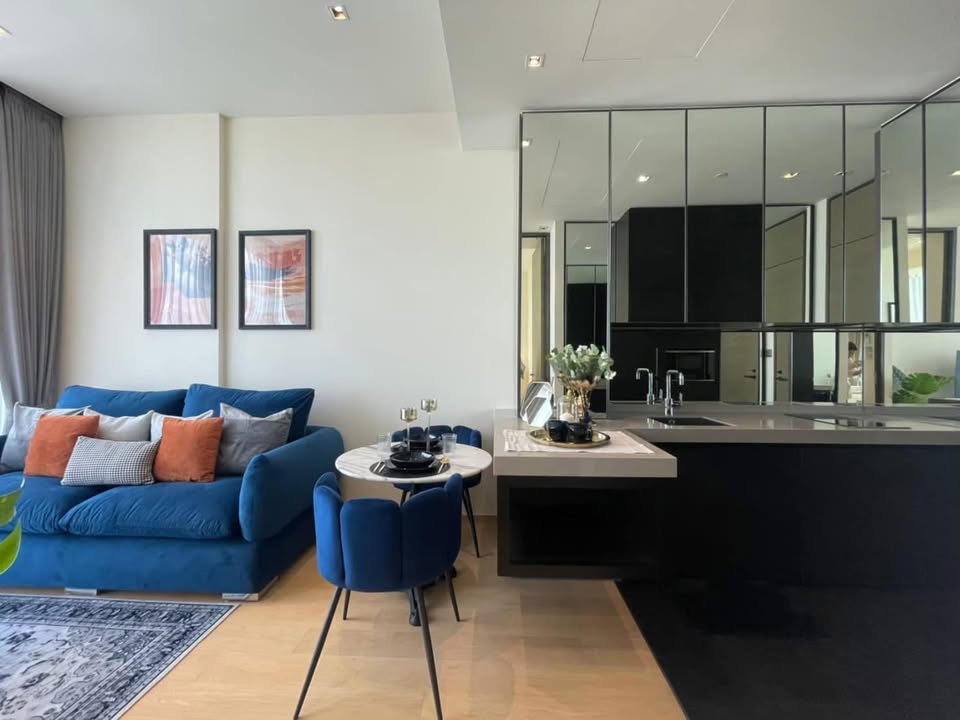 For RentCondoWitthayu, Chidlom, Langsuan, Ploenchit : High floor 1 bed 1 bath 44 sqm condo for at 28 Chidlom for rent 50,000THB per month, Chidlom BTS