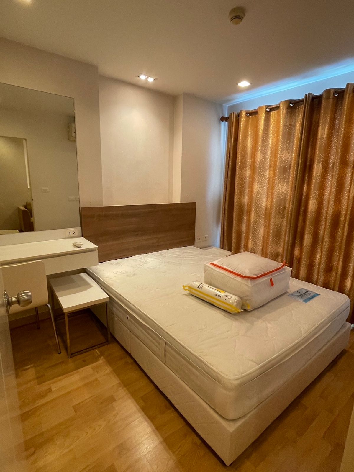 ให้เช่าคอนโดพระราม 9 เพชรบุรีตัดใหม่ RCA : ✅ปล่อยเช่า Condo Casa-อโศก-ดินแดง ✅ ใกล้ MRT พระราม 9 เพียง 12,000 บาท/เดือน ห้องแยกสัดส่วนชัดเจน *0659174222*