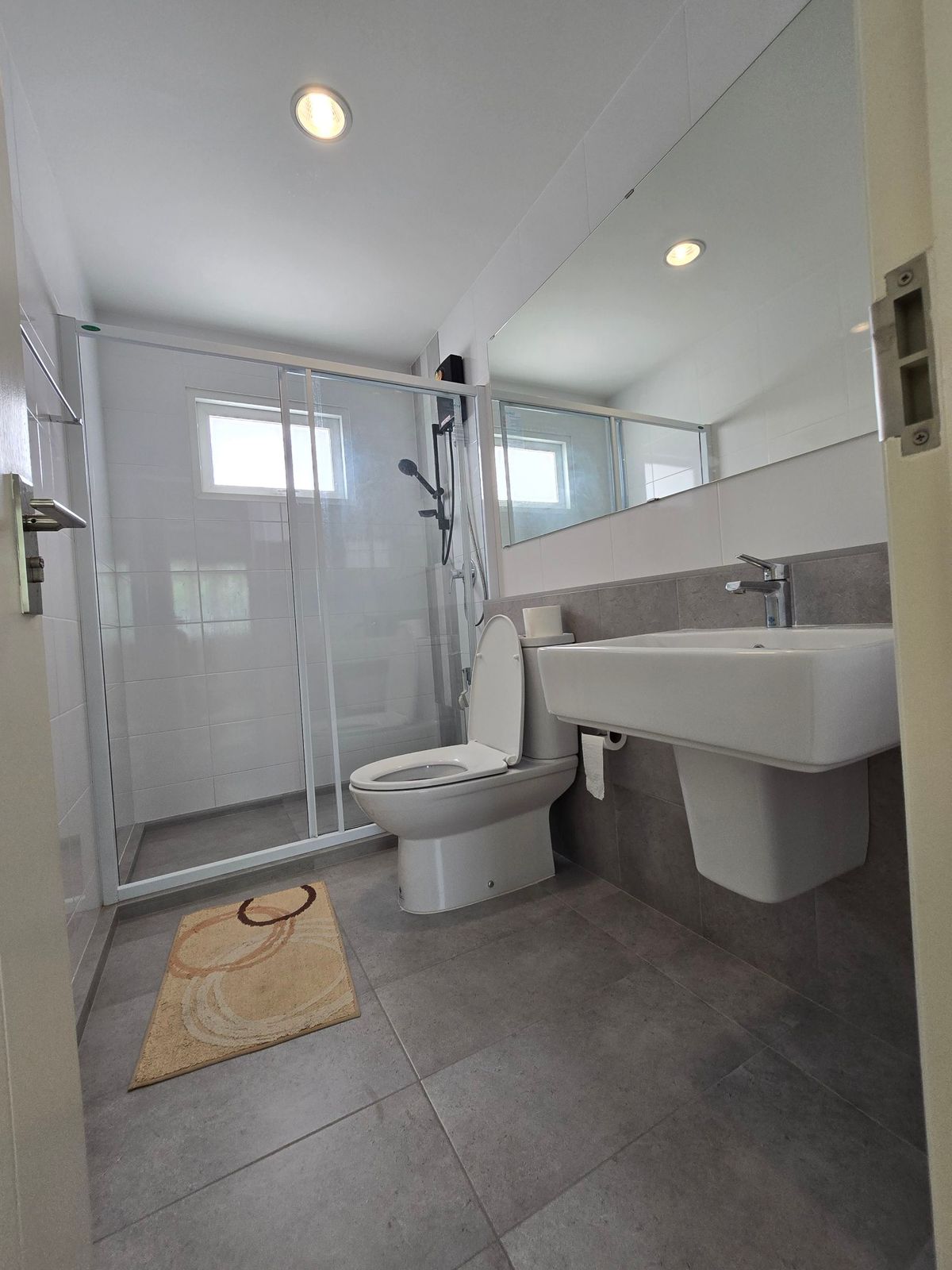 For SaleHouseMahachai Samut Sakhon : For sale: Village Village, Rama 2, area 51 sq m, corner house, good condition, ready to move in, near school