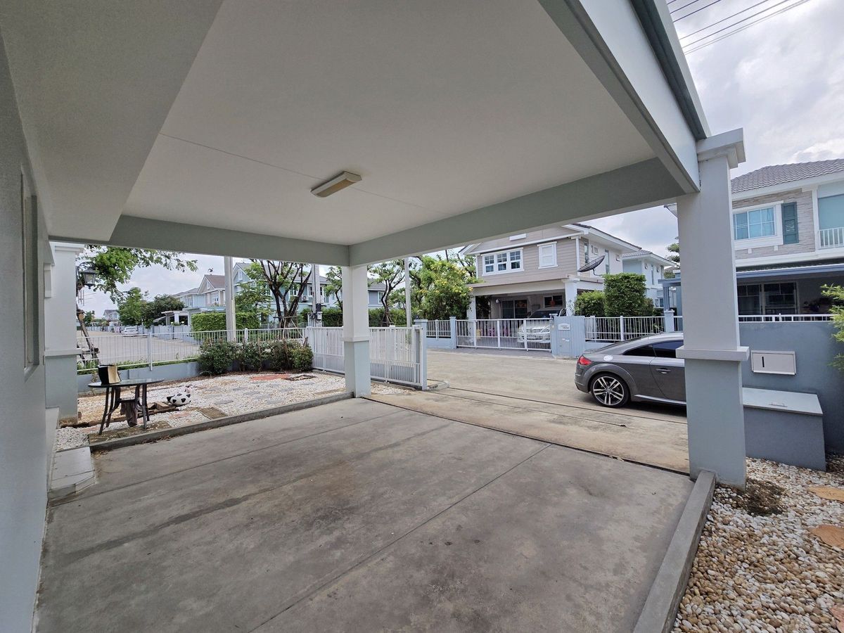 For SaleHouseMahachai Samut Sakhon : For sale: Village Village, Rama 2, area 51 sq m, corner house, good condition, ready to move in, near school