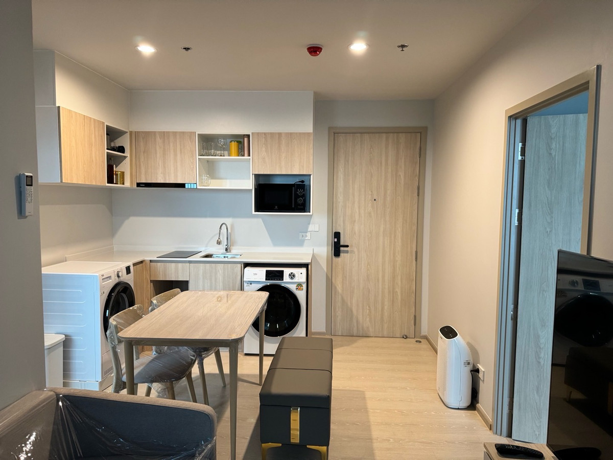 For RentCondoBangna, Bearing, Lasalle : For the new condo, Noble New Mega Plus, 20th floor, price 26,500 baht/month