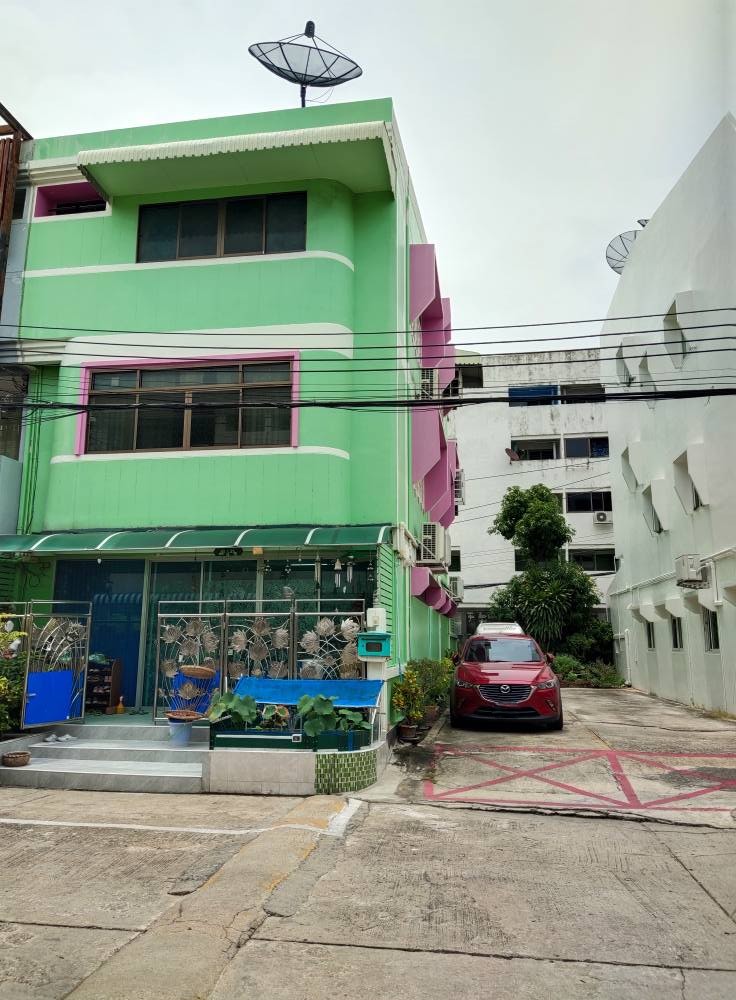 For SaleTownhomeAri,Anusaowaree : Sai Lom Home Office / 5 Bedrooms (Sale), Sailom Home Office / 5 Bedrooms (SALE) NUB727