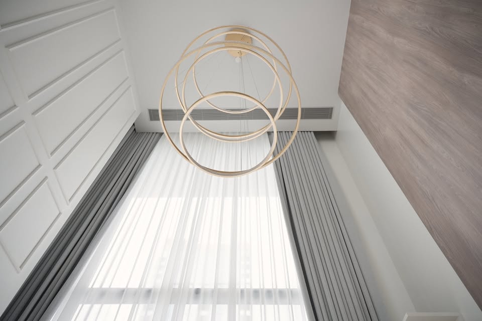 For RentCondoSukhumvit, Asoke, Thonglor : Corner Duplex for Rent at Laviq Sukhumvit 57, BTS Thonglo. Super nice!