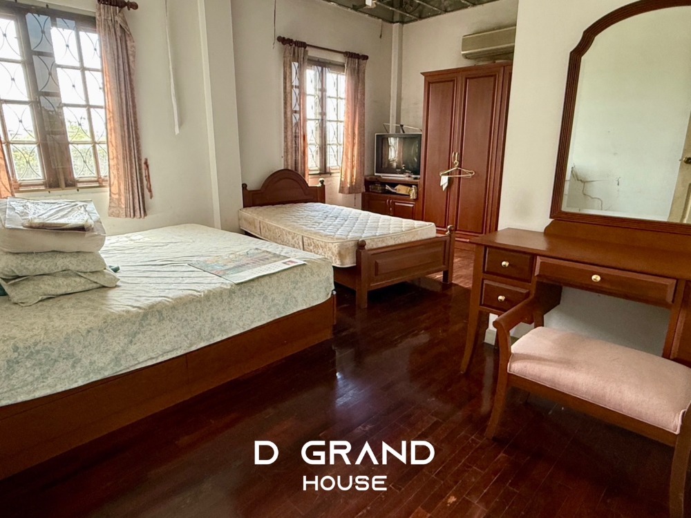 ขายที่ดินปทุมธานี รังสิต ธรรมศาสตร์ : ขายที่ดินขนาดใหญ่กว่า 3 ไร่ ห่างจากถนน 347 (ปทุมธานี-บางปะหัน) เพียง 500 เมตร! ใกล้จุดขึ้นลงบางพูน 5 กิโลเมตร