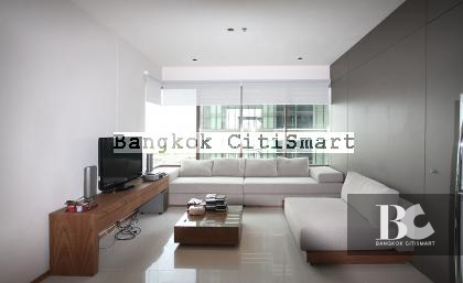 For SaleCondoSukhumvit, Asoke, Thonglor : Full Furnished 1 bed Phrom Phong Area, Spacious and close to BTS Phrom Phong and The Emporium 081-245-7349