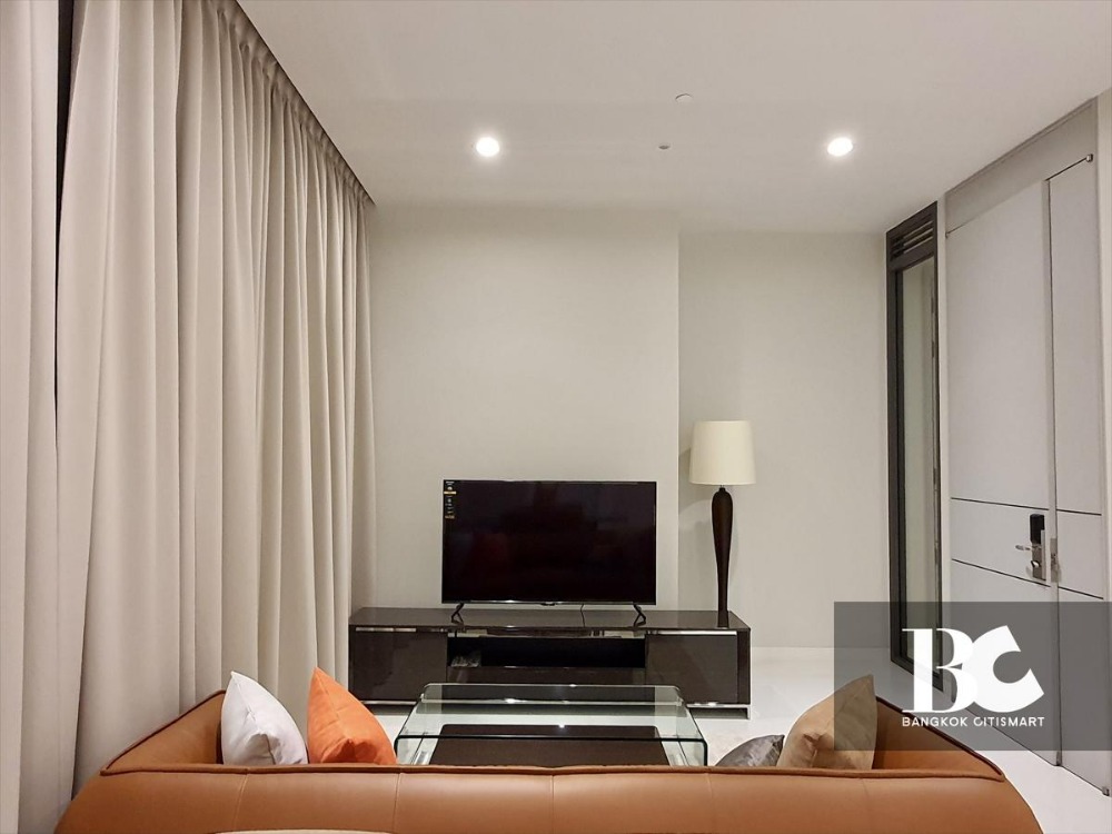 For SaleCondoSukhumvit, Asoke, Thonglor : Full Furnished, Private Elevator 2 bed Phrom Phong Area, close to BTS Phrom Phong and The Emquartier 081-245-7349