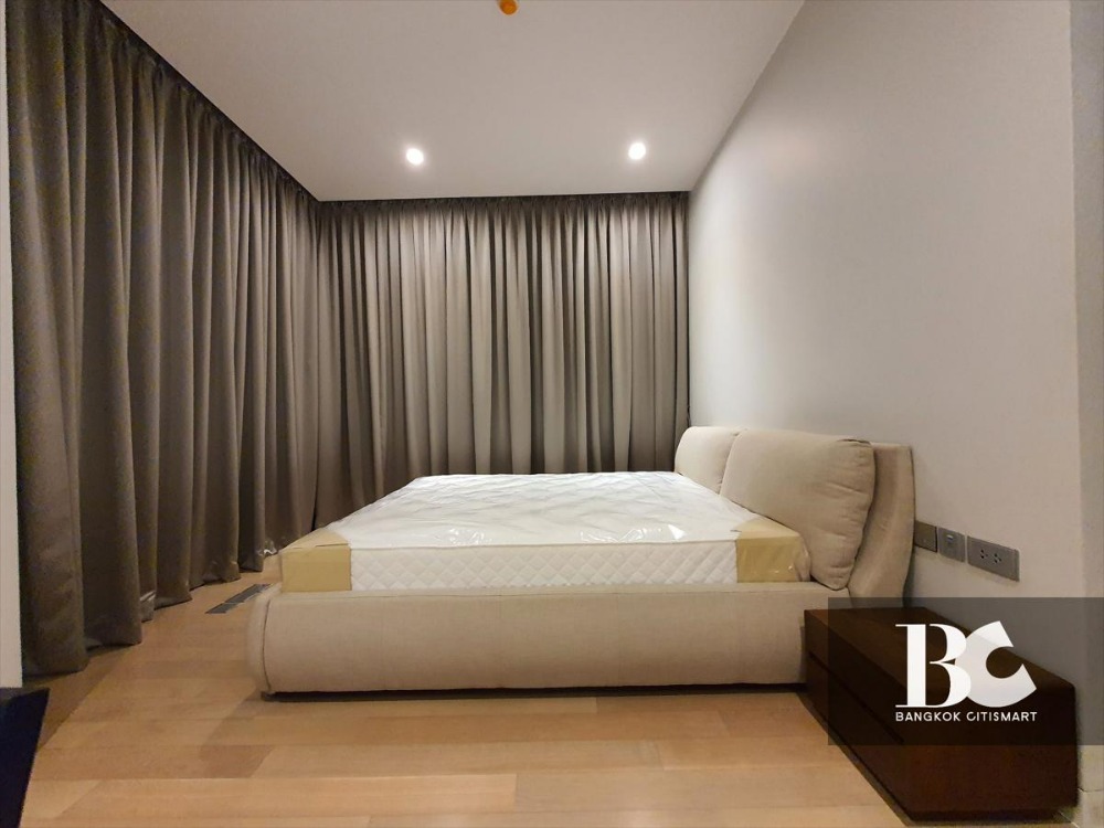 For SaleCondoSukhumvit, Asoke, Thonglor : Full Furnished, Private Elevator 2 bed Phrom Phong Area, close to BTS Phrom Phong and The Emquartier 081-245-7349