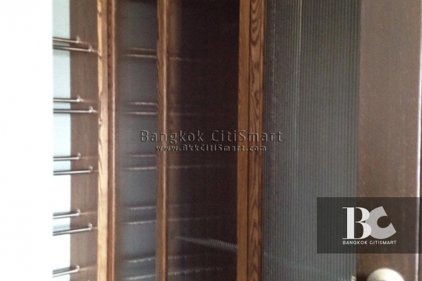 For SaleCondoSukhumvit, Asoke, Thonglor : Full Furnished and spacious 2 bed Phrom Phong Area, close to BTS Phrom Phong and The Emquartier 081-245-7349