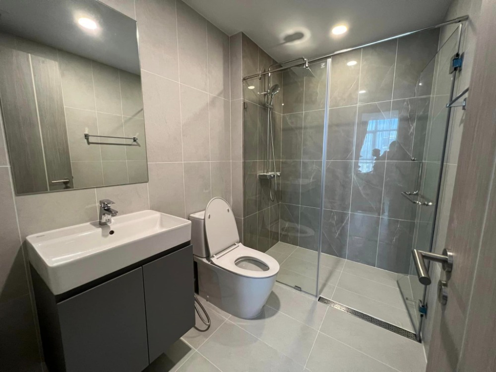 ให้เช่าคอนโดสยาม จุฬา สามย่าน : Supalai Premier Si Phraya Samyan【𝐑𝐄𝐍𝐓】🔥แต่งครบสไตล์มูจิ อบอุ่น ตอบโจทย์ทุกการอยู่อาศัย ด้วยบิ้วอินที่ลงตัวและพื้นที่ใช้งานหลากหลาย🔥 ติดต่อไลน์ไอดี: @hacondo