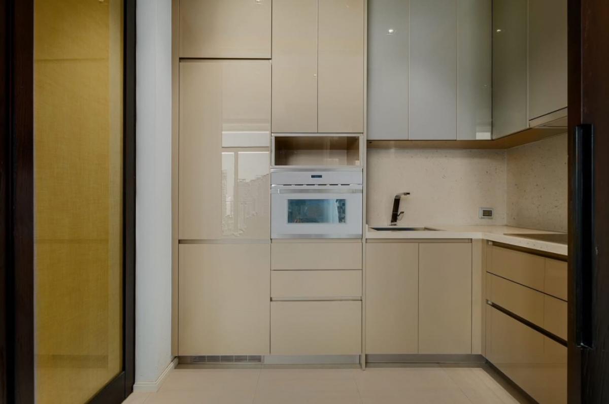 For SaleCondoSukhumvit, Asoke, Thonglor : Urgent sale!! Diplomat Sukhunvit 39 size 164 Sq.m Duplex 3 Bed 4 Bath only 65 MB!! Contact 086-795-9997 (Jimmy)