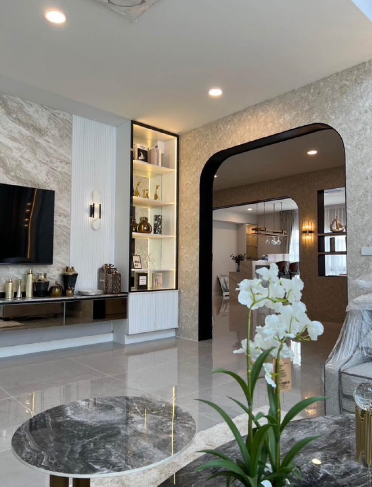 For SaleHouseBangna, Bearing, Lasalle : For sale: The City Bangna 2, size 500 Sq.m, 5 bed, 6 bath, only 48 MB, contact 086-795-9997