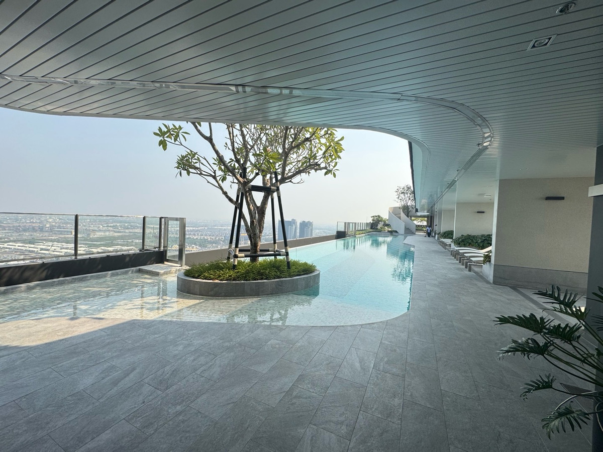 For RentCondoBangna, Bearing, Lasalle : For the new condo, Noble New Mega Plus, 20th floor, price 26,500 baht/month