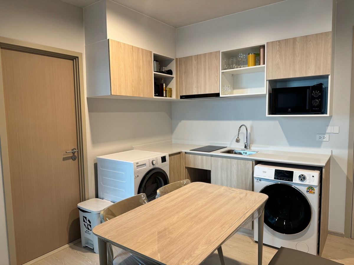 For RentCondoBangna, Bearing, Lasalle : For the new condo, Noble New Mega Plus, 20th floor, price 26,500 baht/month