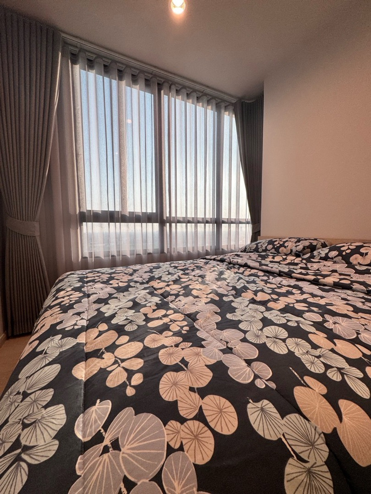 For RentCondoBangna, Bearing, Lasalle : For the new condo, Noble New Mega Plus, 20th floor, price 26,500 baht/month