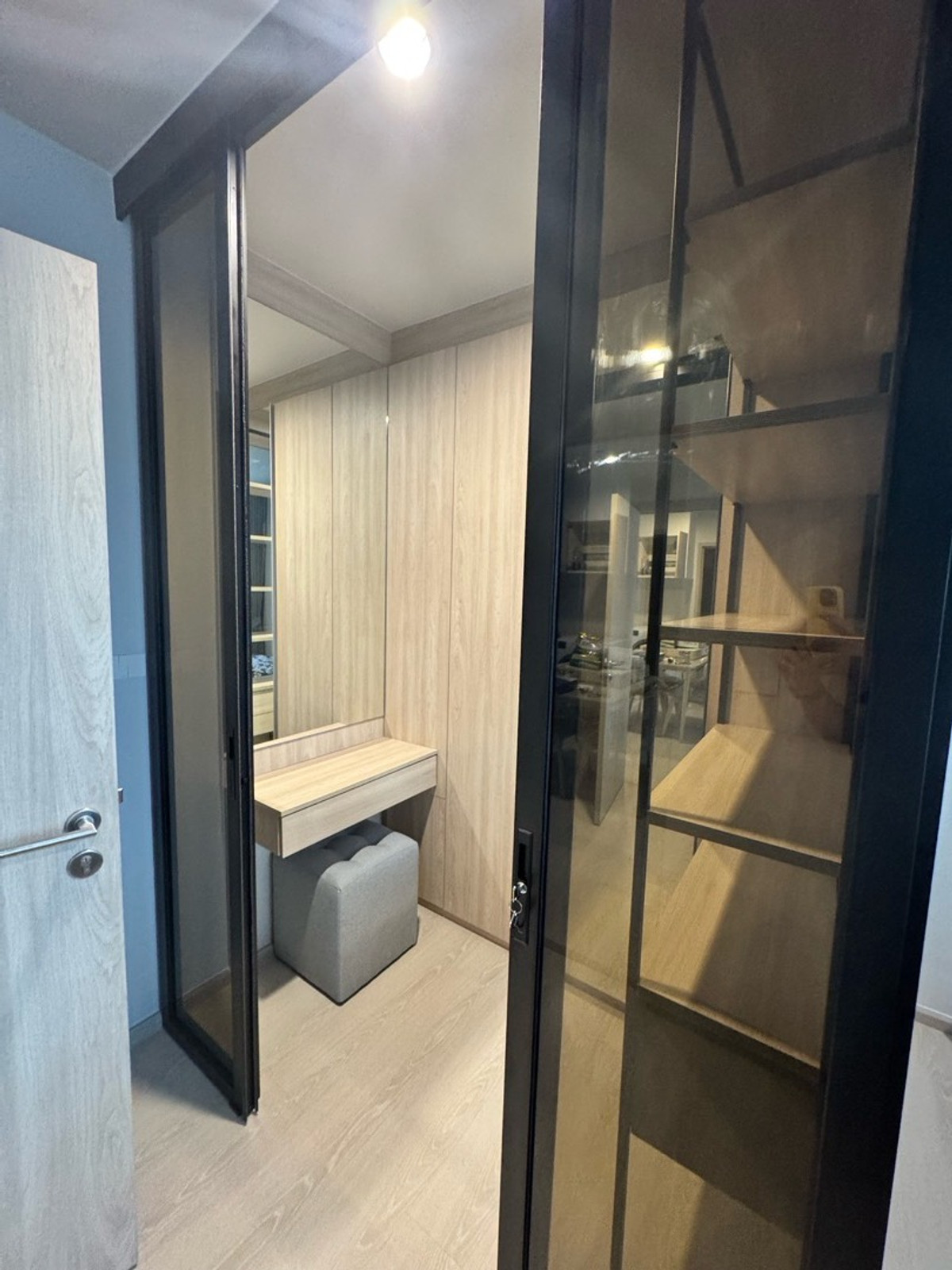 For RentCondoBangna, Bearing, Lasalle : For the new condo, Noble New Mega Plus, 20th floor, price 26,500 baht/month