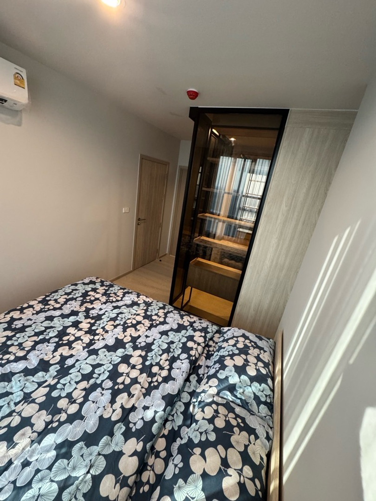 For RentCondoBangna, Bearing, Lasalle : For the new condo, Noble New Mega Plus, 20th floor, price 26,500 baht/month