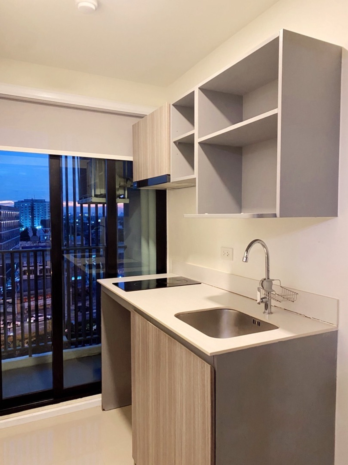 ซื้อสดลดได้✅เจ้าของขายเอง🔥ชั้น 8 ตึกB วิวรถไฟฟ้า หน้าโครงการ ขายต่ำกว่าตลาด  ขายขาดทุน  ต้องการขายด่วนห้องนี้  คอนโด 1 ห้องนอน ครัวแยก ติดรถไฟฟ้า คอนโดพร้อมอยู่ ติดรถไฟฟ้าสีชมพู ไม่ผ่านนายหน้า  ดิออริจิ้น รามอินทรา 83 สเตชั่น - Origin Ramintra 83 Station Loading...