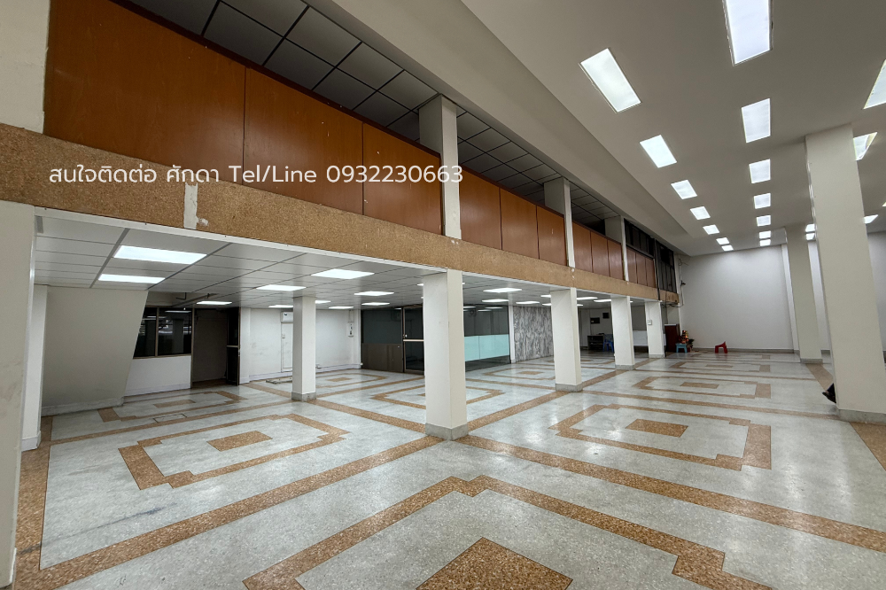 ขายอาคารพาณิชย์รัชดา ห้วยขวาง : อาคารสำนักงาน 6 ชั้น (รีโนเวทแล้ว) มีลิฟต์ พร้อมโรงจอดรถ ติดถนนรัชดาภิเษก