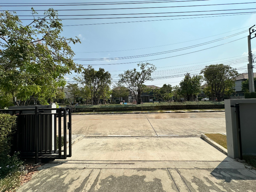 ขายบ้านมีนบุรี-ร่มเกล้า : โครงการ เวนิว พระราม9 (Venue Rama 9) วิวสวน