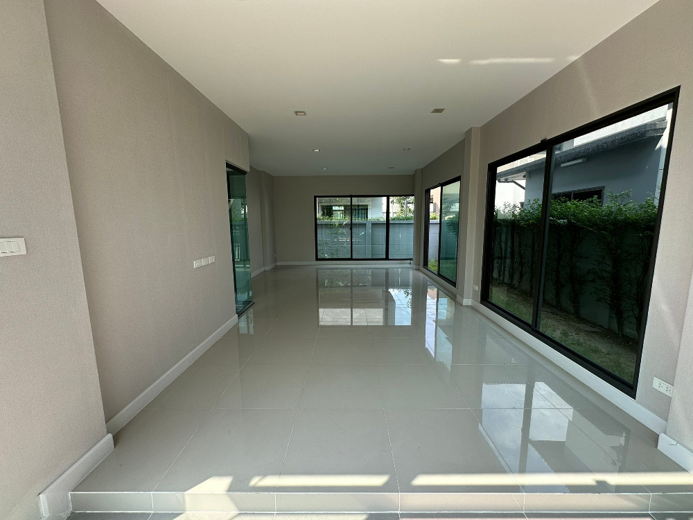 ขายบ้านมีนบุรี-ร่มเกล้า : โครงการ เวนิว พระราม9 (Venue Rama 9) วิวสวน