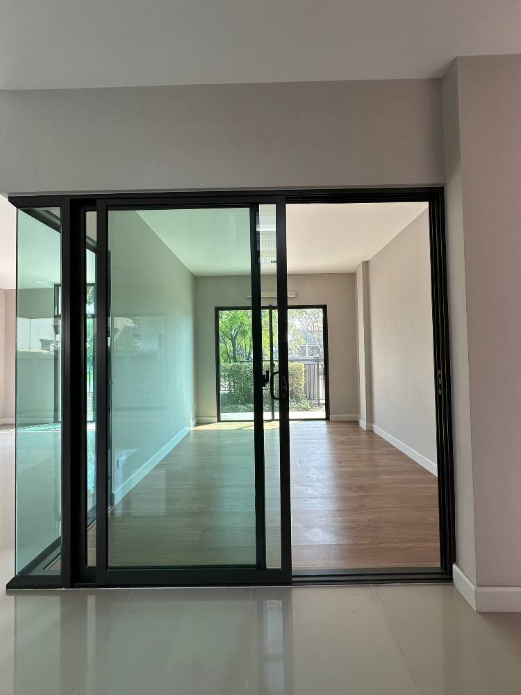 ขายบ้านมีนบุรี-ร่มเกล้า : โครงการ เวนิว พระราม9 (Venue Rama 9) วิวสวน