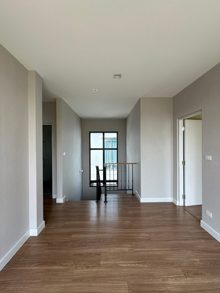 ขายบ้านมีนบุรี-ร่มเกล้า : โครงการ เวนิว พระราม9 (Venue Rama 9) วิวสวน