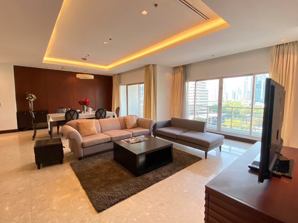 ให้เช่าคอนโดวิทยุ ชิดลม หลังสวน : Royal Residence Park /  / 3 นอน 230 ตร.ม. โทร 0937890899