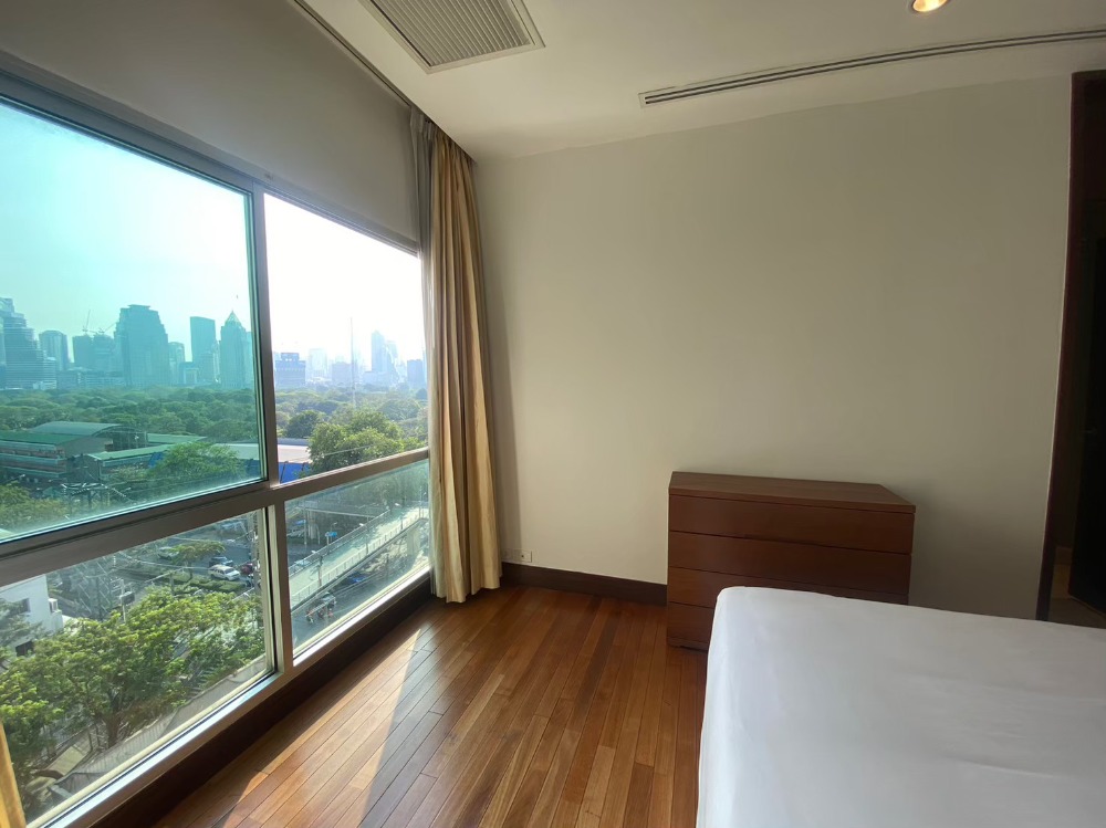 ให้เช่าคอนโดวิทยุ ชิดลม หลังสวน : Royal Residence Park /  / 3 นอน 230 ตร.ม. โทร 0937890899