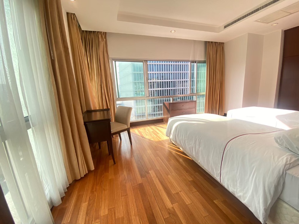 ให้เช่าคอนโดวิทยุ ชิดลม หลังสวน : Royal Residence Park /  / 3 นอน 230 ตร.ม. โทร 0937890899