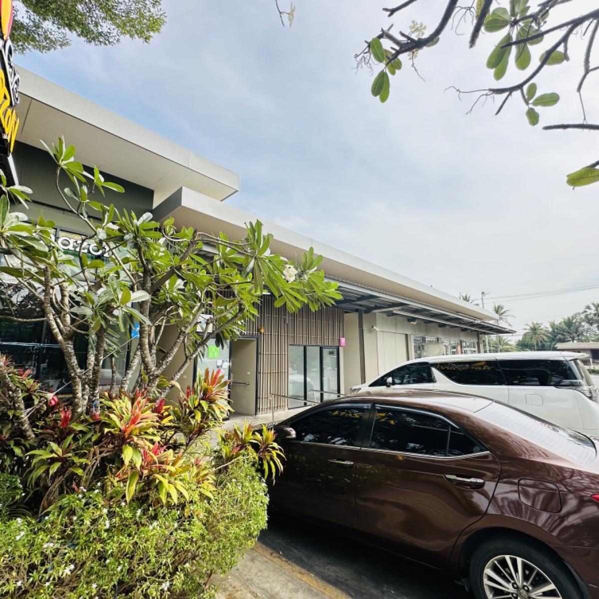 ขายที่ดินหัวหิน ประจวบคีรีขันธ์ : ขายยกกิจการ ปั้มน้ำมัน ปตท. ขนาดพื้นที่ 1-2-48 ไร่ ถนนทางหลวง 3168 ต.ปราณบุรี อ.ปราณบุรี จ.ประจวบคีรีขันธ์