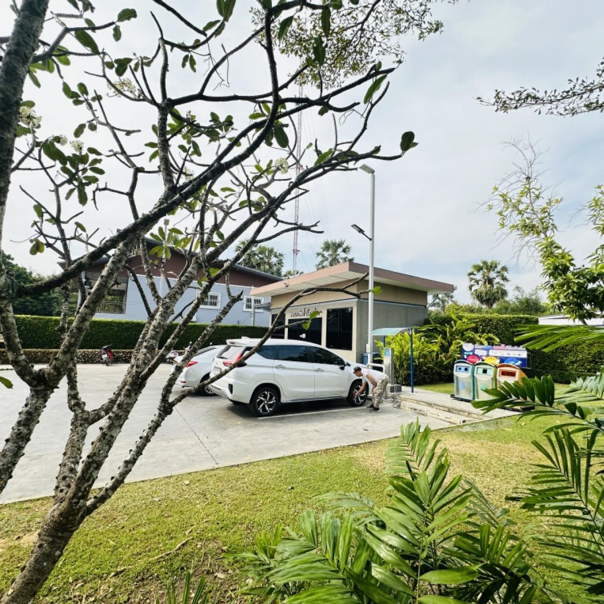 ขายที่ดินหัวหิน ประจวบคีรีขันธ์ : ขายยกกิจการ ปั้มน้ำมัน ปตท. ขนาดพื้นที่ 1-2-48 ไร่ ถนนทางหลวง 3168 ต.ปราณบุรี อ.ปราณบุรี จ.ประจวบคีรีขันธ์