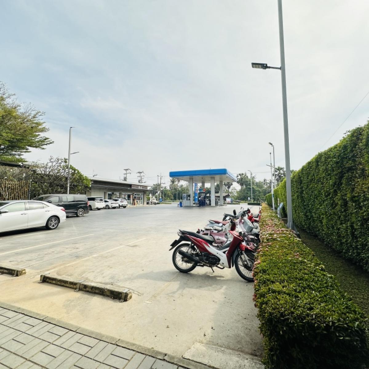 ขายที่ดินหัวหิน ประจวบคีรีขันธ์ : ขายยกกิจการ ปั้มน้ำมัน ปตท. ขนาดพื้นที่ 1-2-48 ไร่ ถนนทางหลวง 3168 ต.ปราณบุรี อ.ปราณบุรี จ.ประจวบคีรีขันธ์