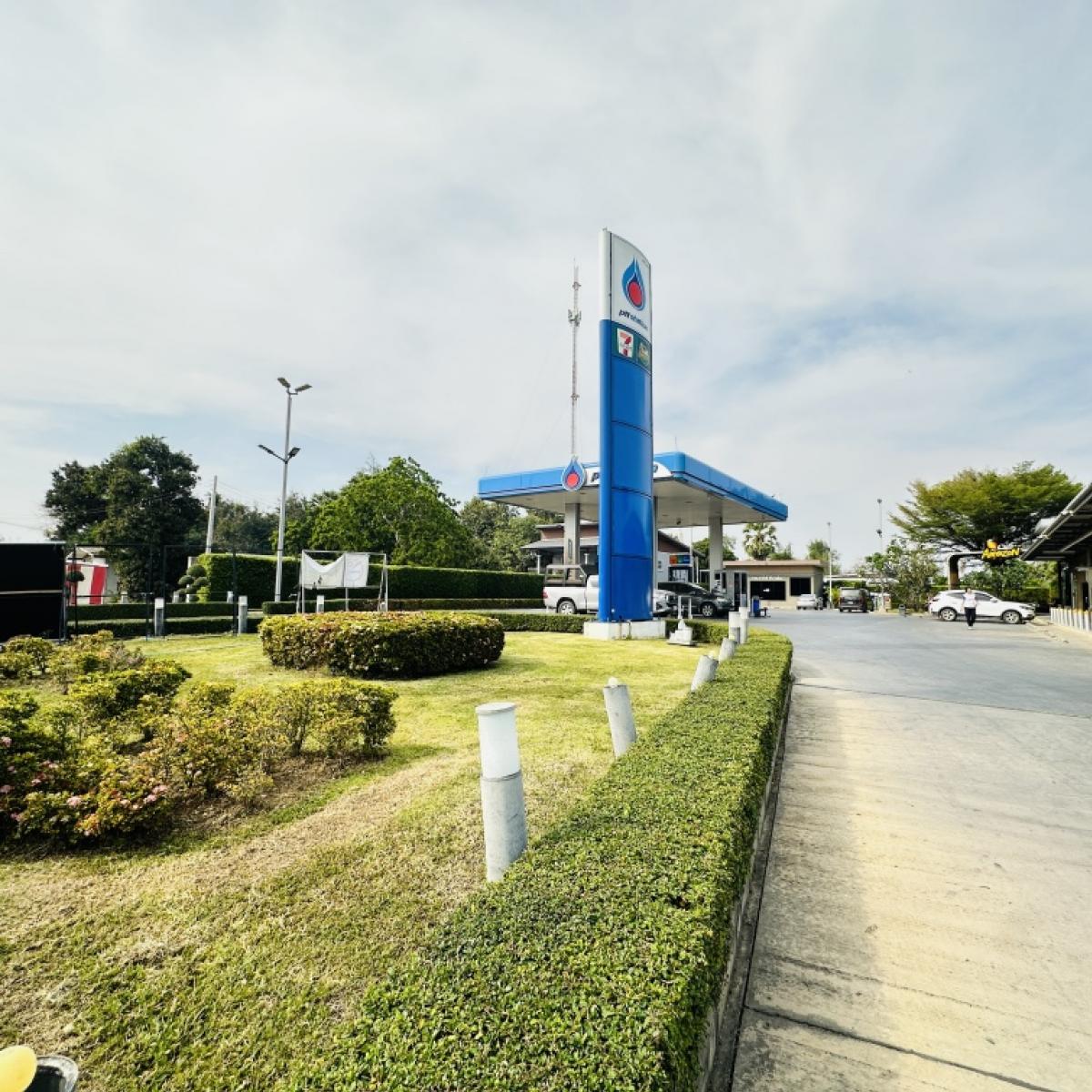 ขายที่ดินหัวหิน ประจวบคีรีขันธ์ : ขายยกกิจการ ปั้มน้ำมัน ปตท. ขนาดพื้นที่ 1-2-48 ไร่ ถนนทางหลวง 3168 ต.ปราณบุรี อ.ปราณบุรี จ.ประจวบคีรีขันธ์