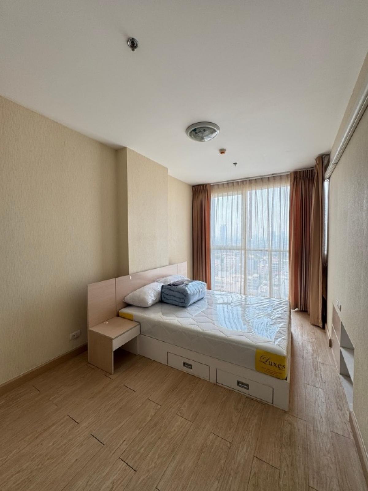 For RentCondoSapankwai,Jatujak : Rent IDEO Mix, Saphan Khwai, floor 18, price 14,000 baht/month