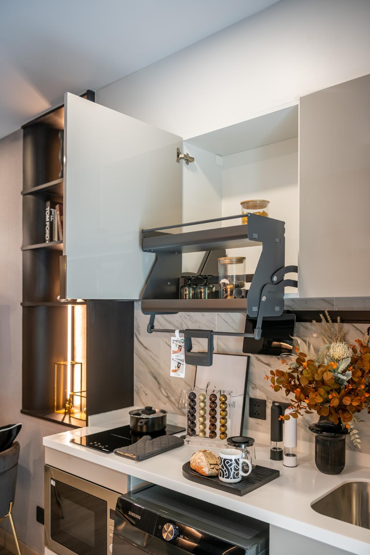 Sale DownCondoWongwianyai, Charoennakor : 🔥 Urgent! The hottest room, selling fast, full view of ICONSIAM + river!🎆 Watch New Year's fireworks from your private room immediately!🏢 1 Bedroom Plus, highest floor, this room has only 1 room per floor!