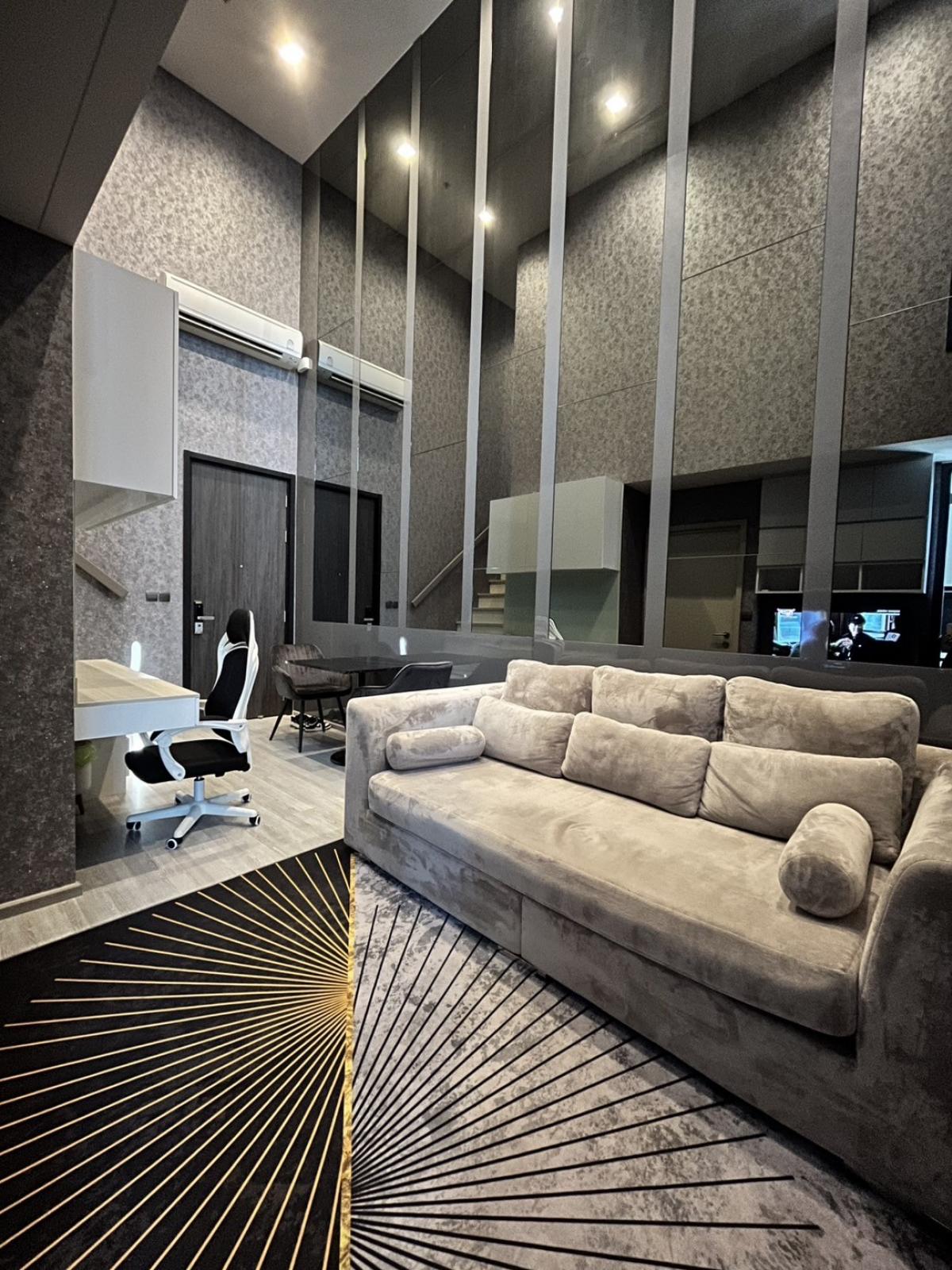 For SaleCondoOnnut, Udomsuk : Urgent sale at a loss, the room is beautifully decorated.