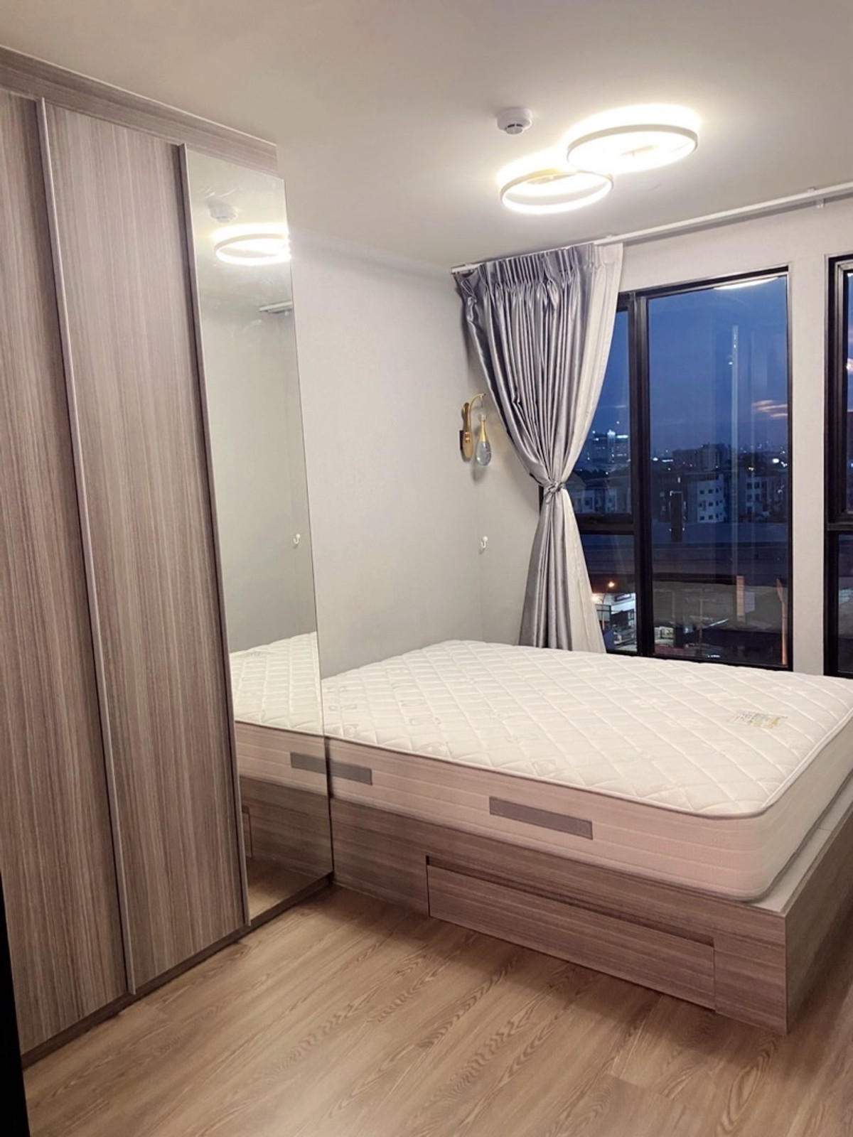 ซื้อสดลดได้✅เจ้าของขายเอง🔥ชั้น 8 ตึกB วิวรถไฟฟ้า หน้าโครงการ ขายต่ำกว่าตลาด  ขายขาดทุน  ต้องการขายด่วนห้องนี้  คอนโด 1 ห้องนอน ครัวแยก ติดรถไฟฟ้า คอนโดพร้อมอยู่ ติดรถไฟฟ้าสีชมพู ไม่ผ่านนายหน้า  ดิออริจิ้น รามอินทรา 83 สเตชั่น - Origin Ramintra 83 Station Loading...