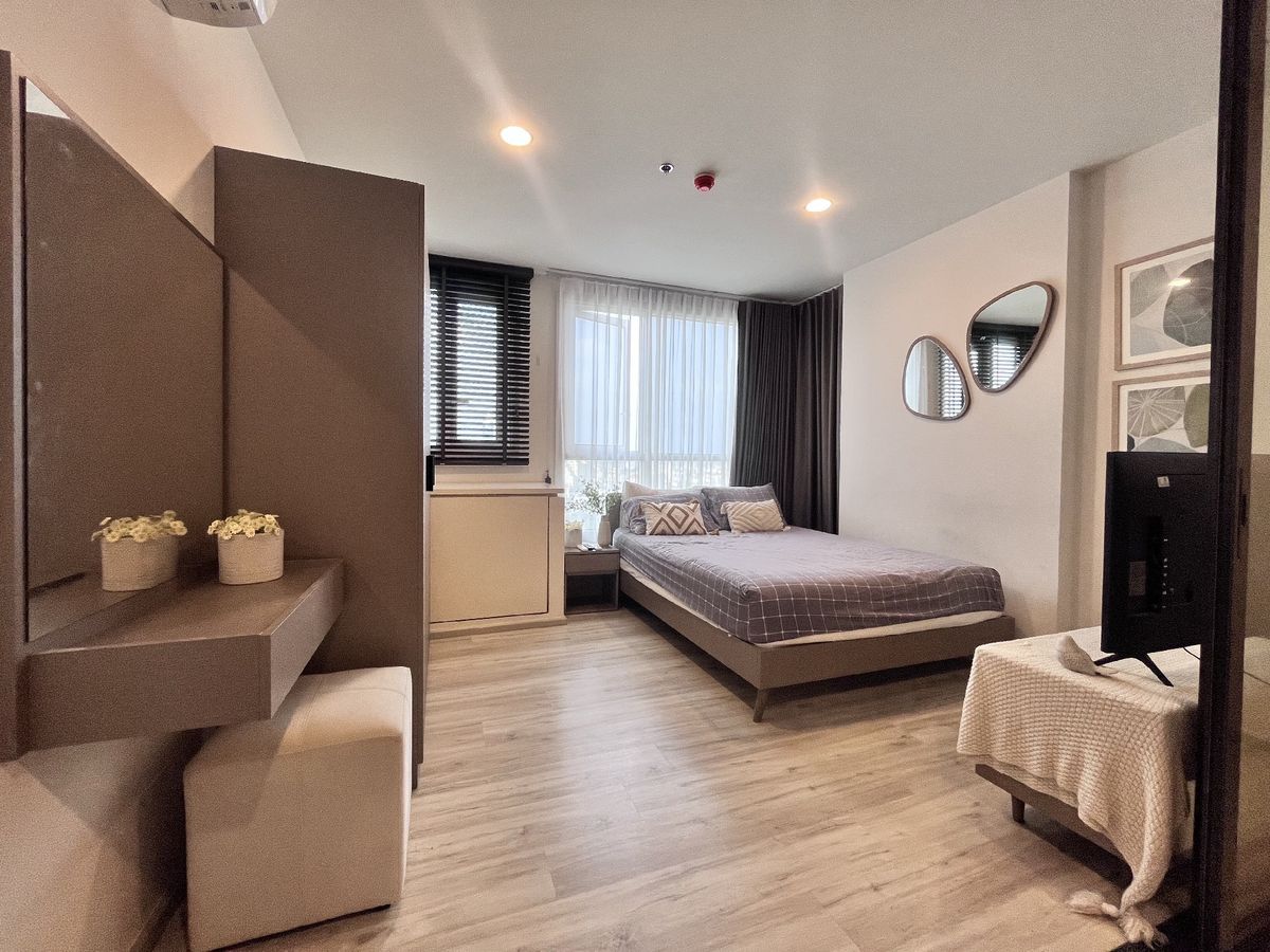 For RentCondoRatchadapisek, Huaikwang, Suttisan : 🔥xthuikhwang 1 bedroom, 1 bathroom, very new room. There is a Walk in Closet available. Ready to stay 🔥
