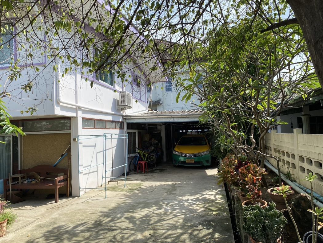 ขายบ้านอ่อนนุช อุดมสุข : ขาย บ้านเดี่ยว บ้าน 1 งาน 1111 หมู่บ้านมิตรภาพ ล็อค 4 ตรงวงเวียน ซอยอ่อนนุช 46 ถนนสุขุมวิท 77