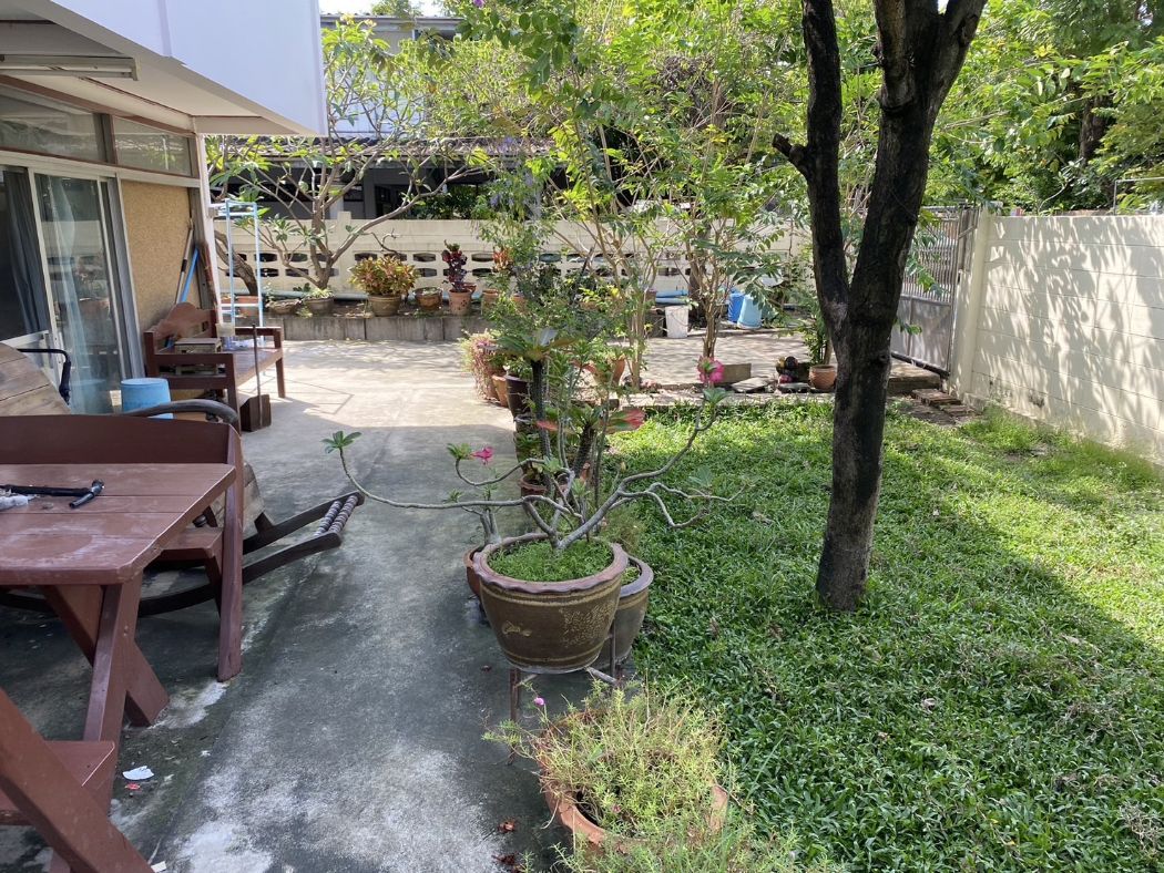 ขายบ้านอ่อนนุช อุดมสุข : ขาย บ้านเดี่ยว บ้าน 1 งาน 1111 หมู่บ้านมิตรภาพ ล็อค 4 ตรงวงเวียน ซอยอ่อนนุช 46 ถนนสุขุมวิท 77