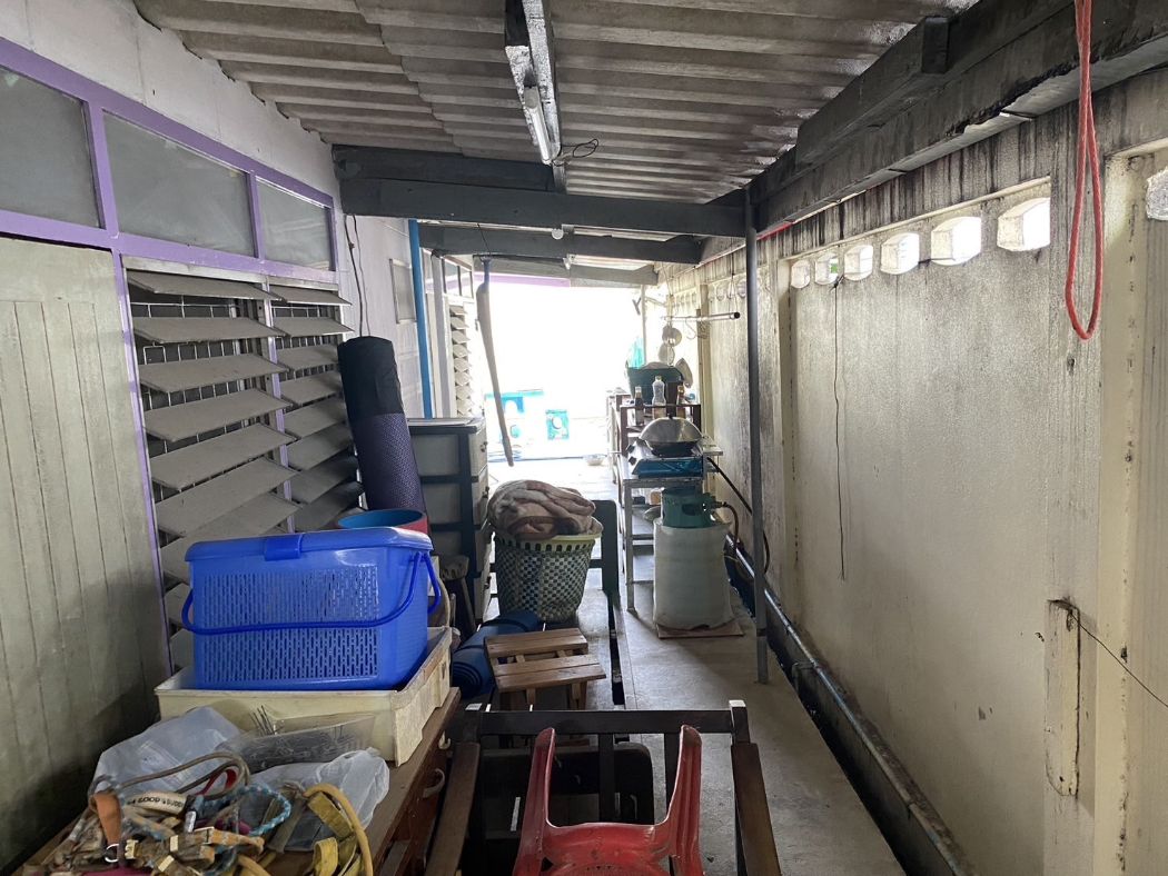 ขายบ้านอ่อนนุช อุดมสุข : ขาย บ้านเดี่ยว บ้าน 1 งาน 1111 หมู่บ้านมิตรภาพ ล็อค 4 ตรงวงเวียน ซอยอ่อนนุช 46 ถนนสุขุมวิท 77