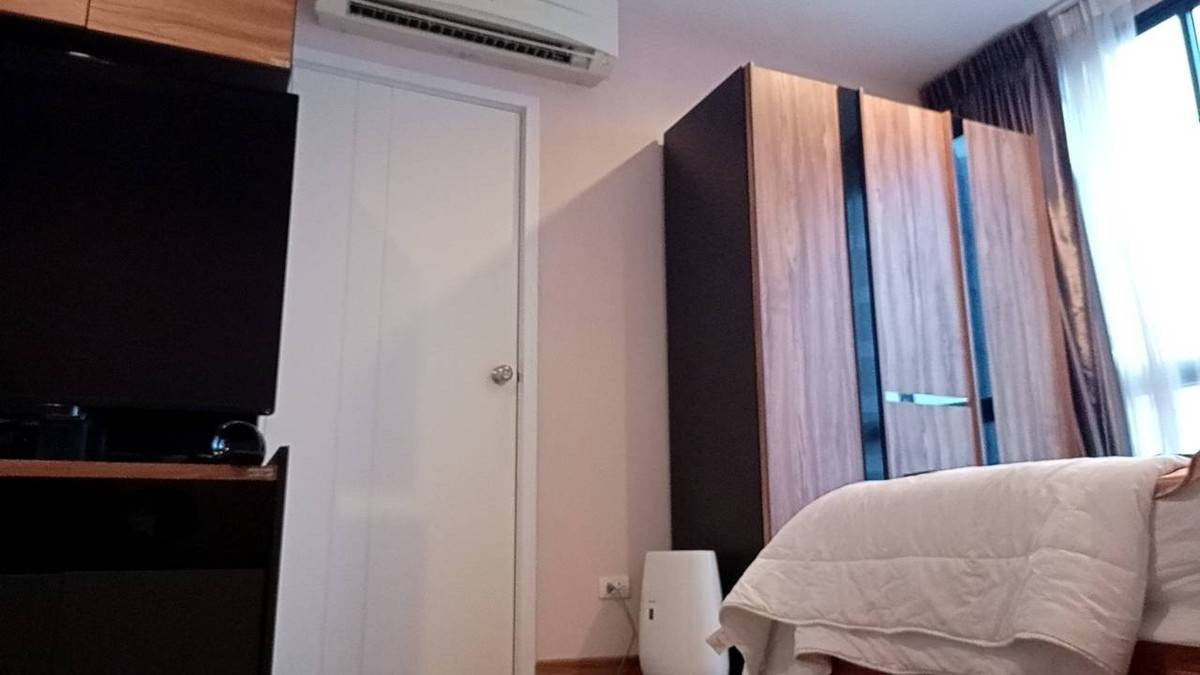 ให้เช่าคอนโดบางซื่อ วงศ์สว่าง เตาปูน : ใกล้รถไฟฟ้า MRT บางโพประมาณ 350 ม. และจุดอินเตอร์เช้นจ์สถานีเตาปูนระหว่างสายสีน้ำเงิน และสายสีม่วง ประมาณ 600 ม.