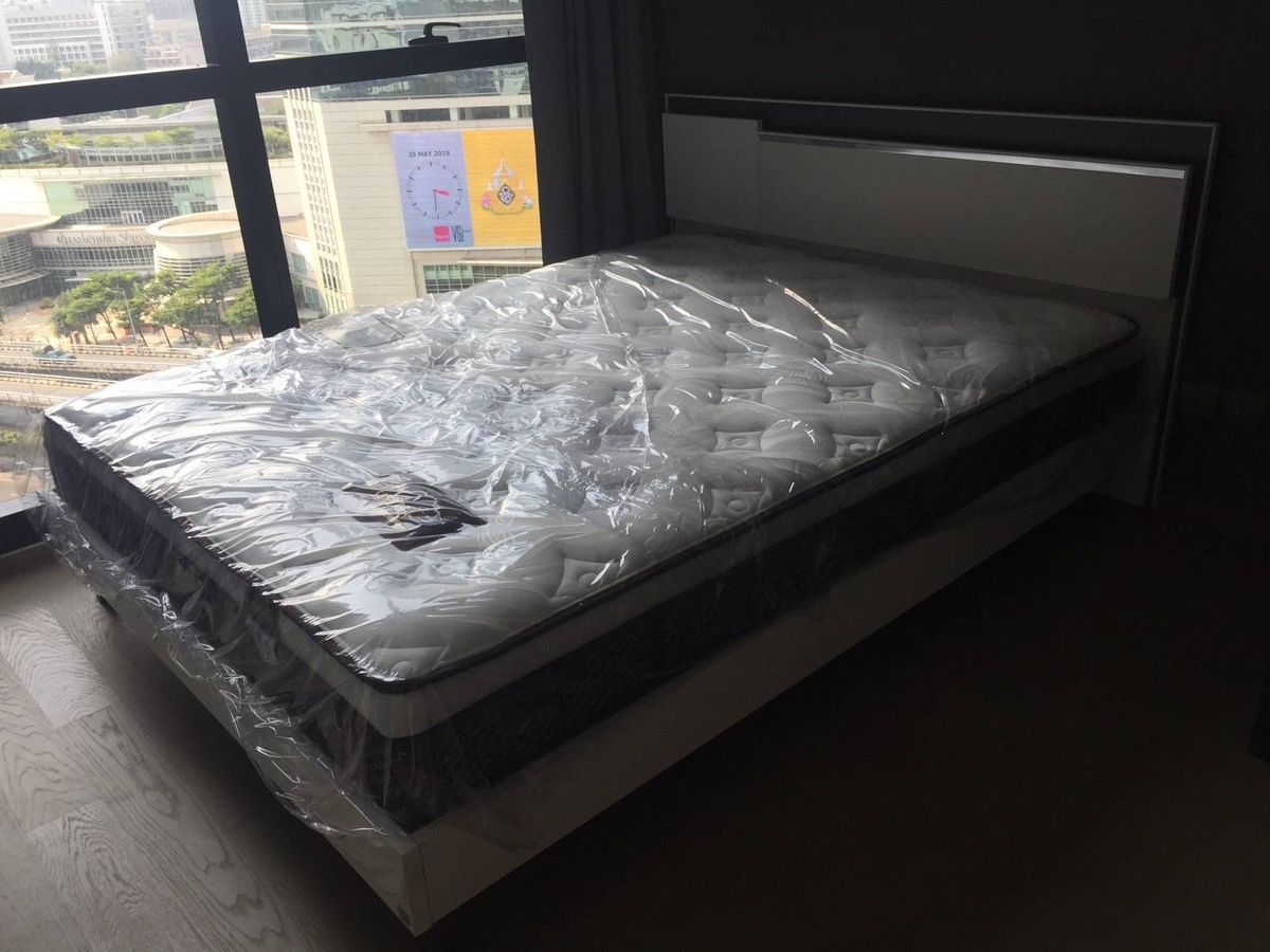 For RentCondoSiam Paragon ,Chulalongkorn,Samyan : 🔥 Dont miss out on this huge discount! 🔥 ​​🏙️ Ashton Chula-Silom 📍 1 bedroom | 1 bathroom | Size 35 sq m. 💸 Rent only 25,000 baht/month (negotiable!) 📞 Call: 086-746-8882 (K. Cooper)