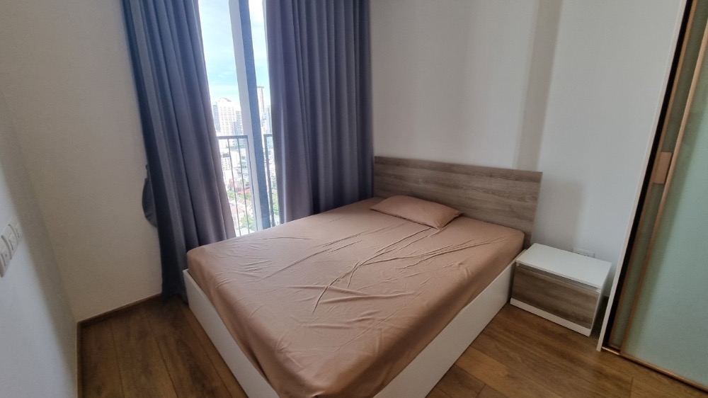 For RentCondoSukhumvit, Asoke, Thonglor : Condo for rent: Noble BE 33, fully furnished condo, ready to move in, close to BTS Phrom Phong and many shopping malls!!