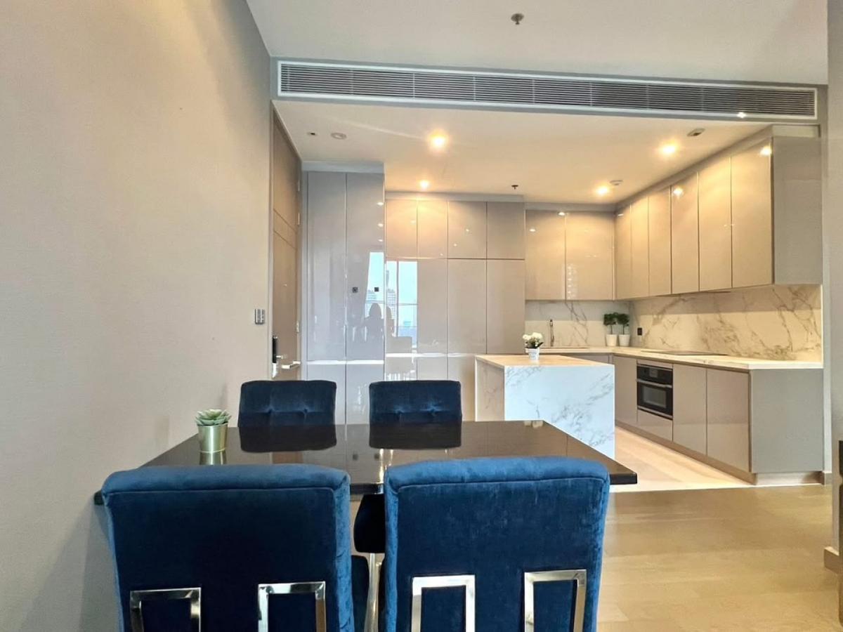 For SaleCondoRama9, Petchburi, RCA : Urgent sale: The Esse Singha Complex, size 77 Sq.m, 2 bed, 2 bath, only 20.9 MB!! Contact 086-795-9997 (Jimmy)